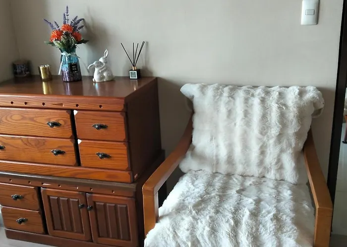 3 Brooms 3 Baths Cozy Condo, One Manchester Place Appartement
